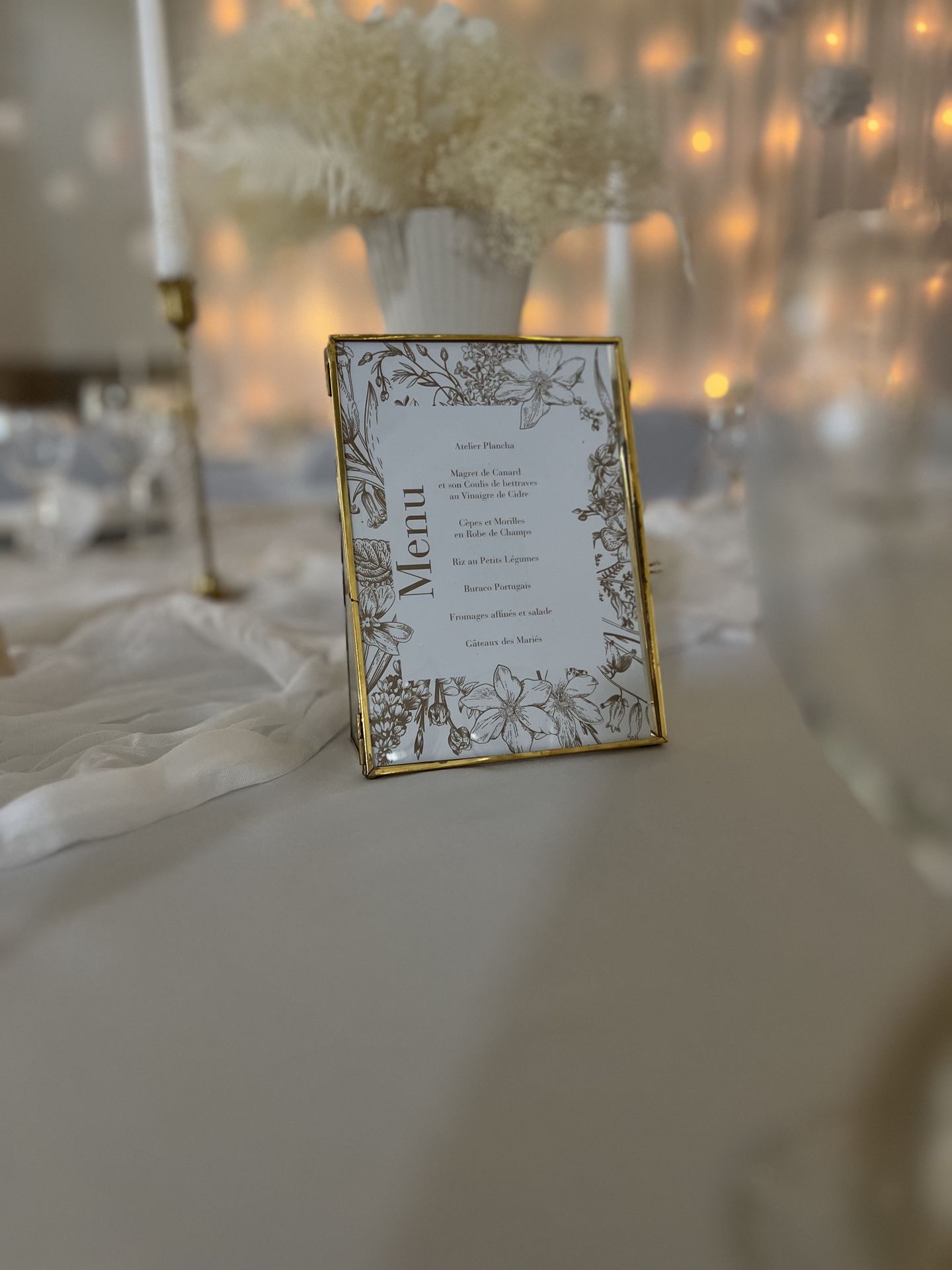 Mariage La Séguinière Salle Le Bois Joli doré et blanc élégant chic tenture led