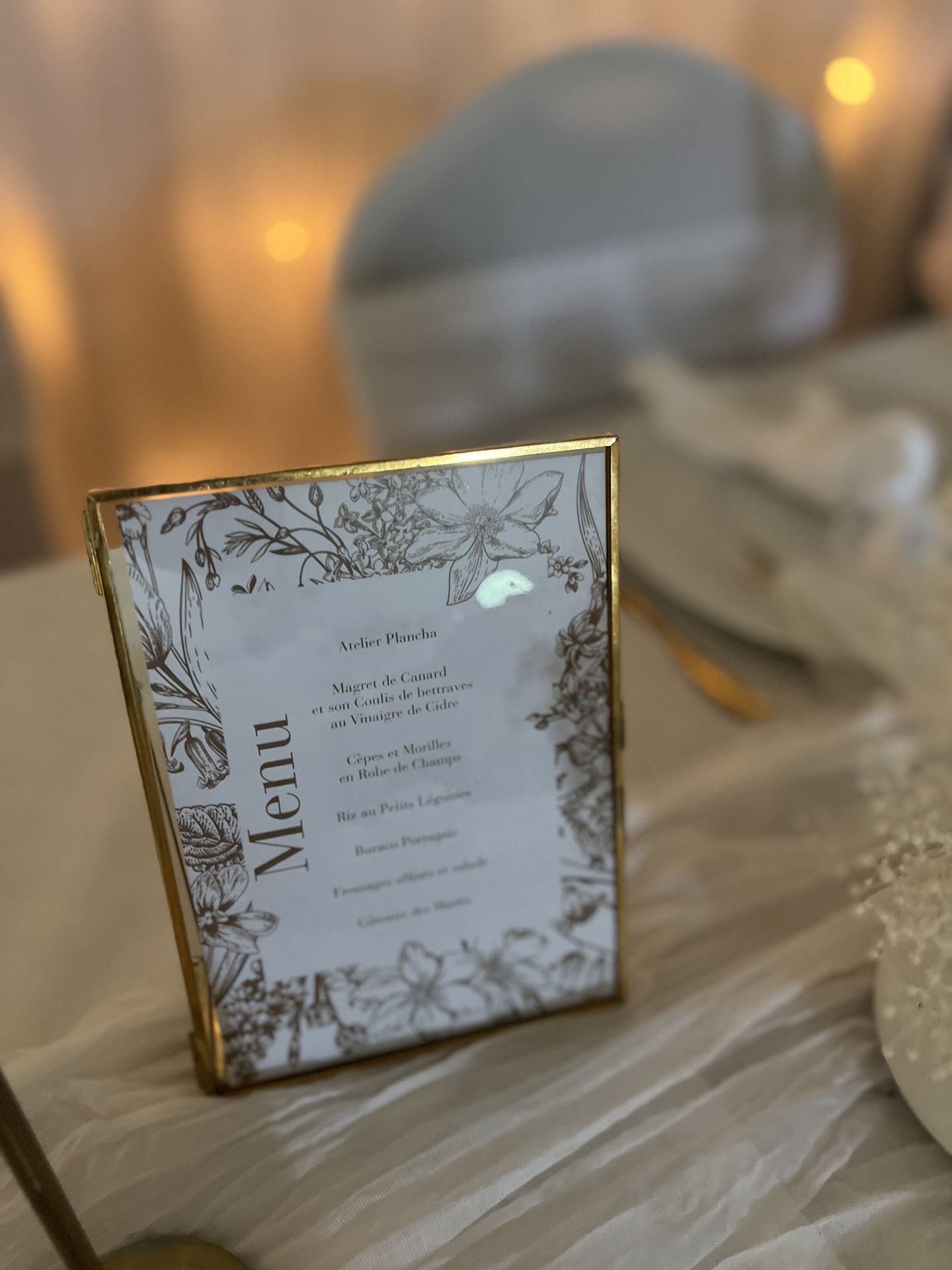 Mariage La Séguinière Salle Le Bois Joli doré et blanc élégant chic tenture led