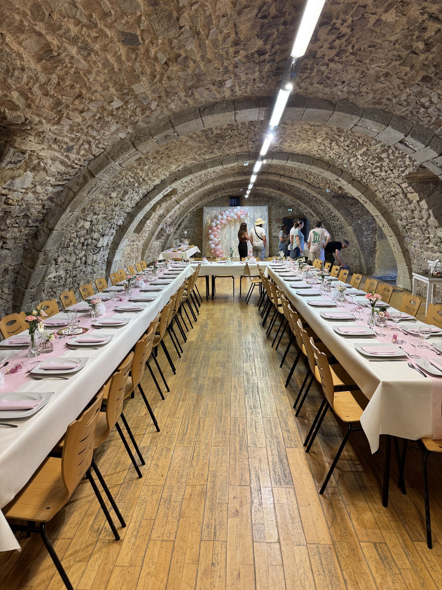 Mortagne sur Sèvre - Salle de la Cave ballon rose et blanc anniversaire baptême princesse