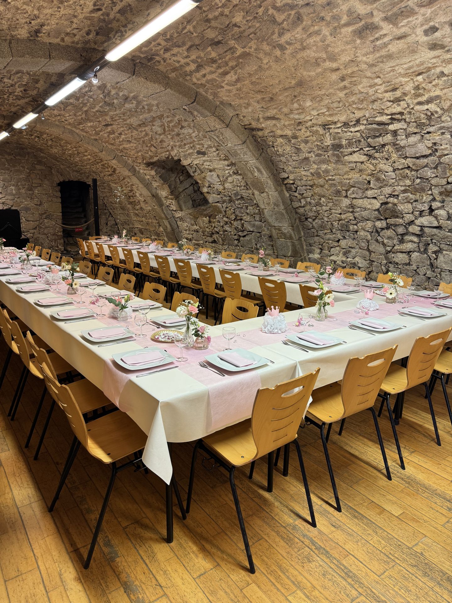 Mortagne sur Sèvre - Salle de la Cave ballon rose et blanc anniversaire baptême princesse
