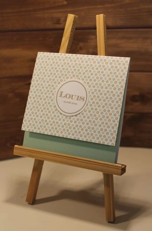 Faire part naissance vert sauge format carré