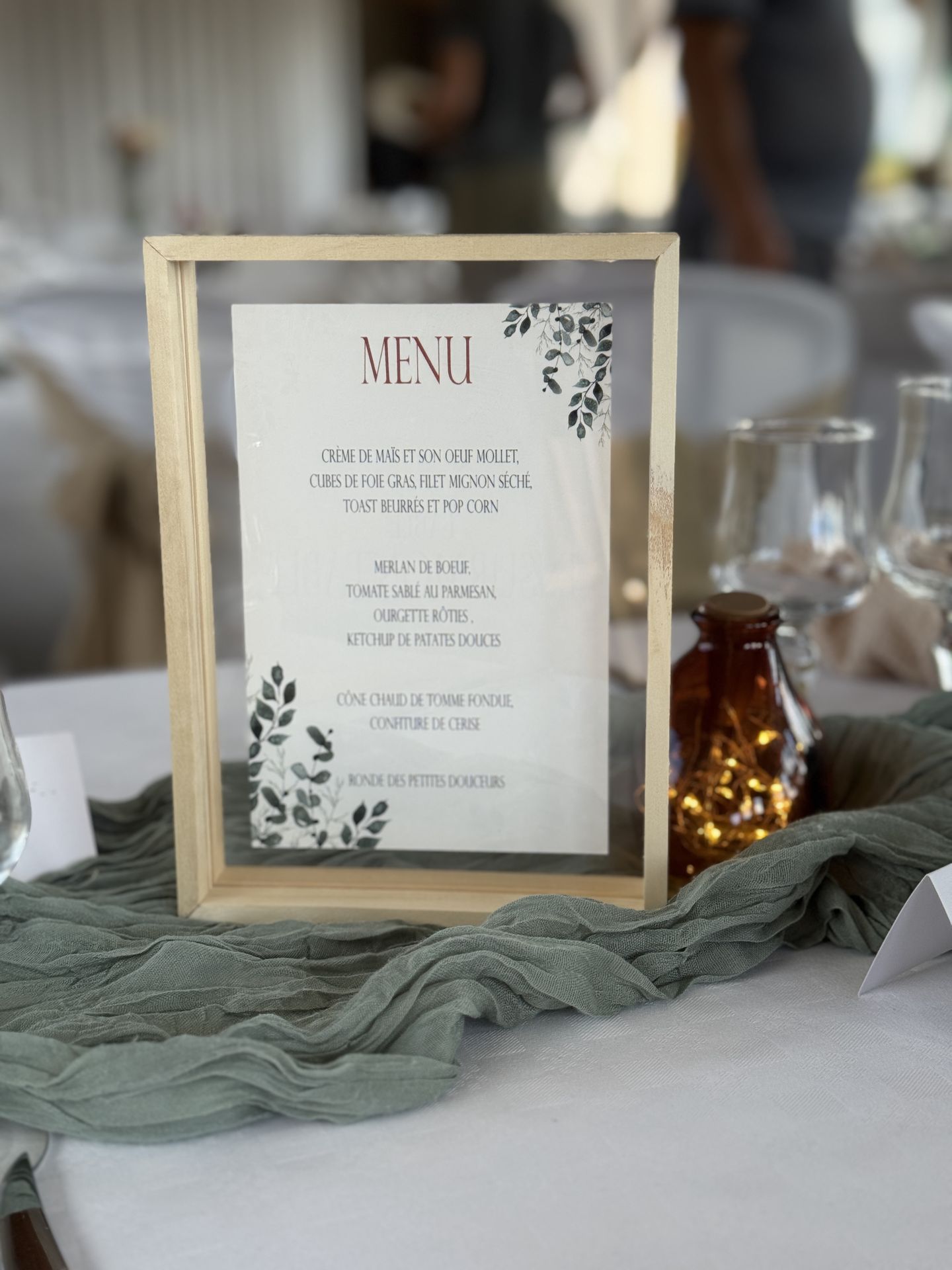 Menu de table cadre bois personnalisé