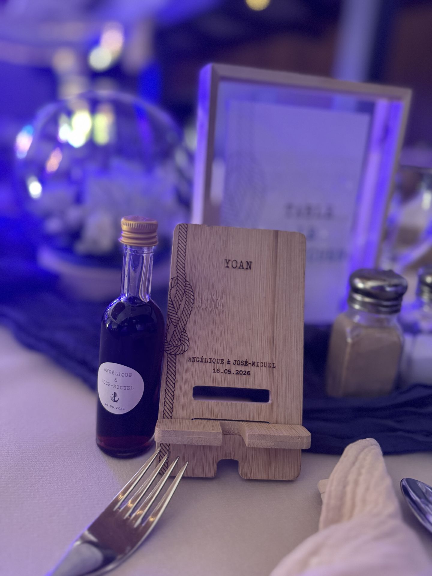 cadeau invité en bois