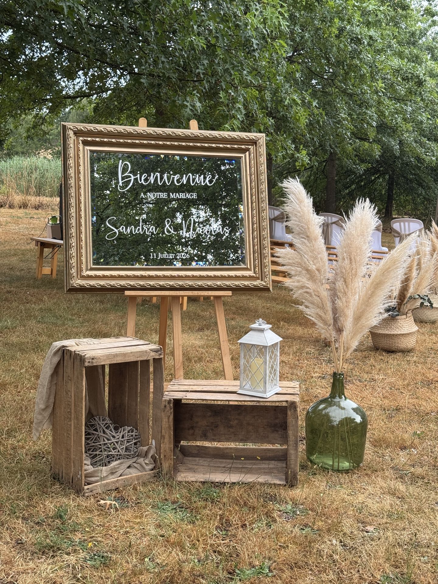 cérémonie laique panneau bienvenu miroir doré personnalisé cagette bois pampas