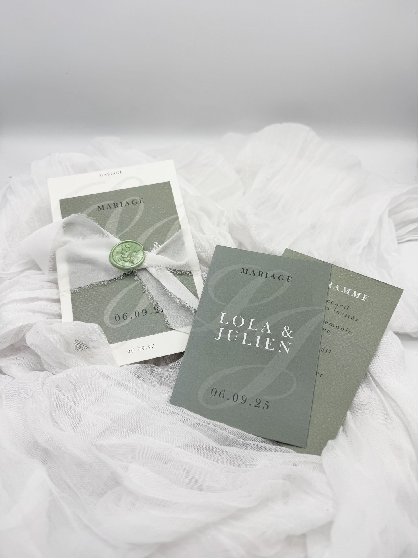 Faire part mariage vert sauge mousseline