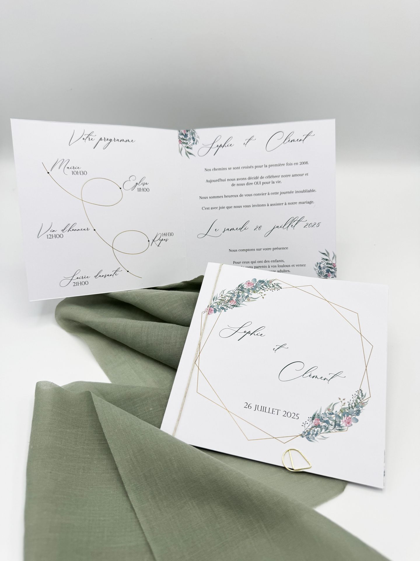 Faire part mariage blanc couronne doré fleuris vert sauge