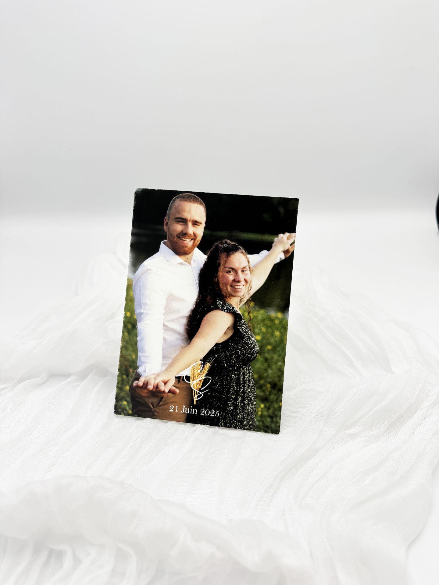 Faire part mariage guinguette paille fleurs tournesol feuillage blanc