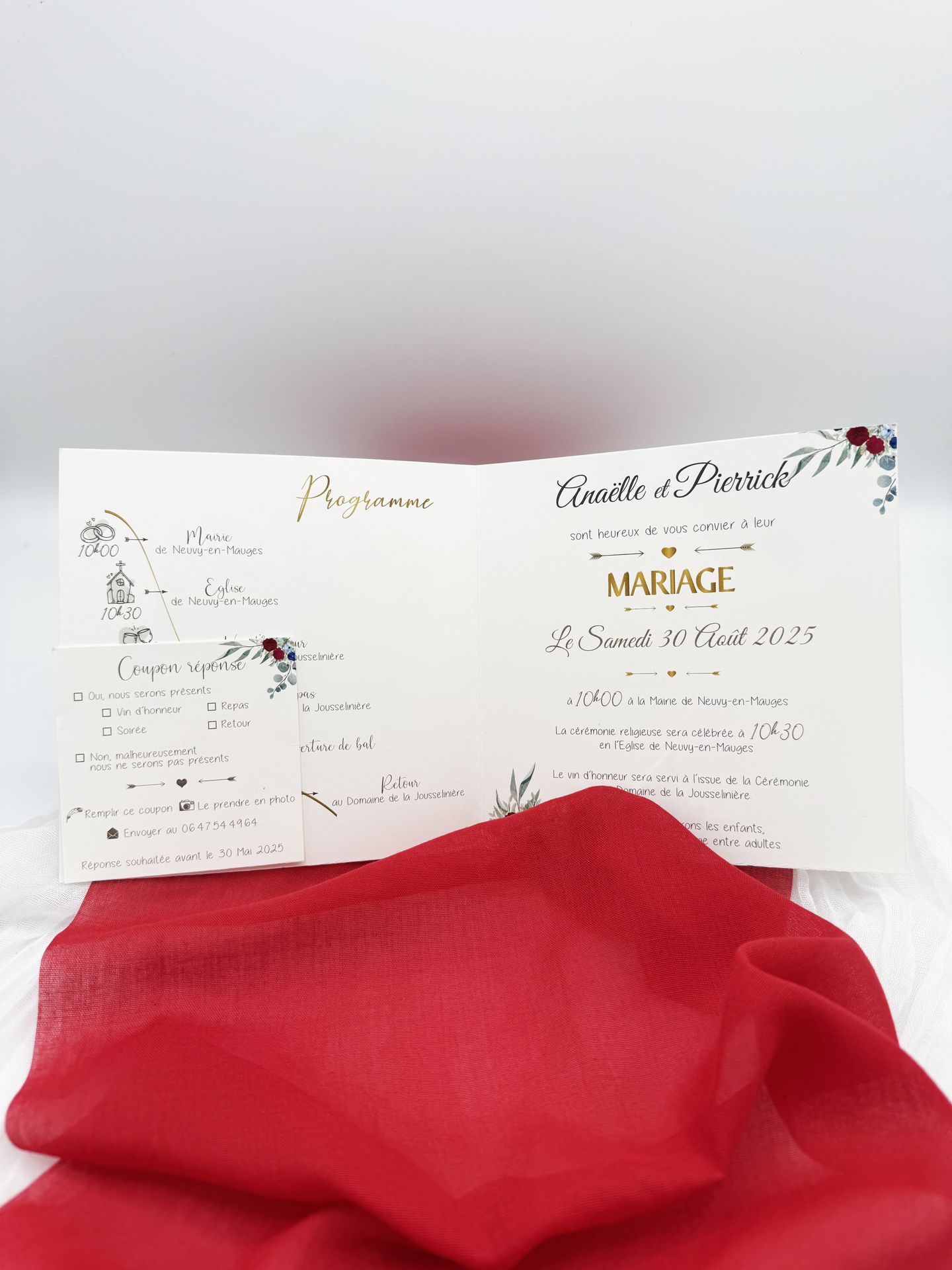 Faire part mariage blanc doré rouge photo mariés rose rouge eucalyptus