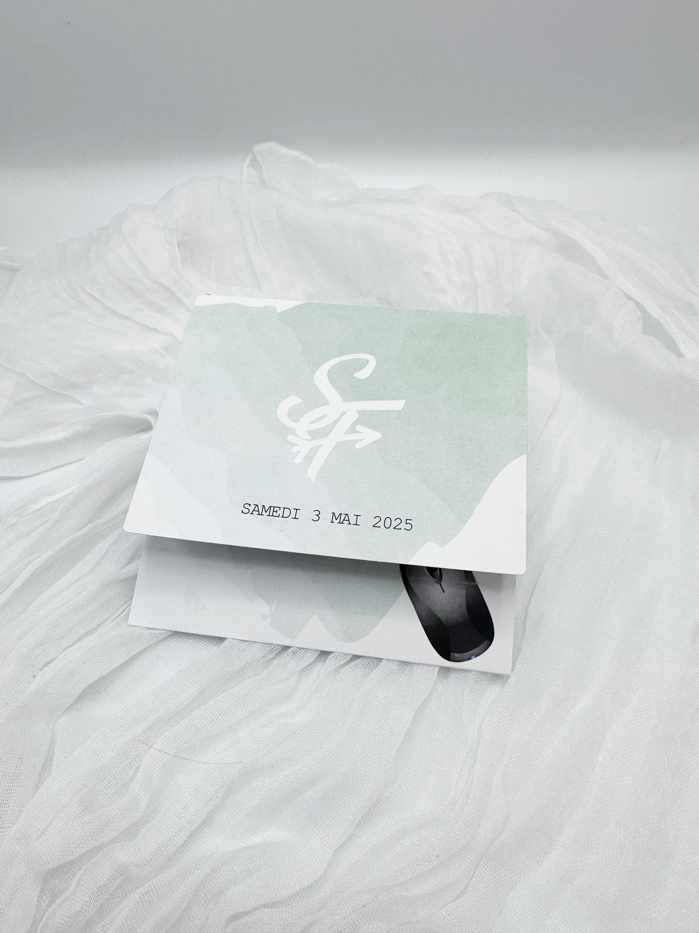 Faire part mariage vert sauge ordinateur souris informatique blanc