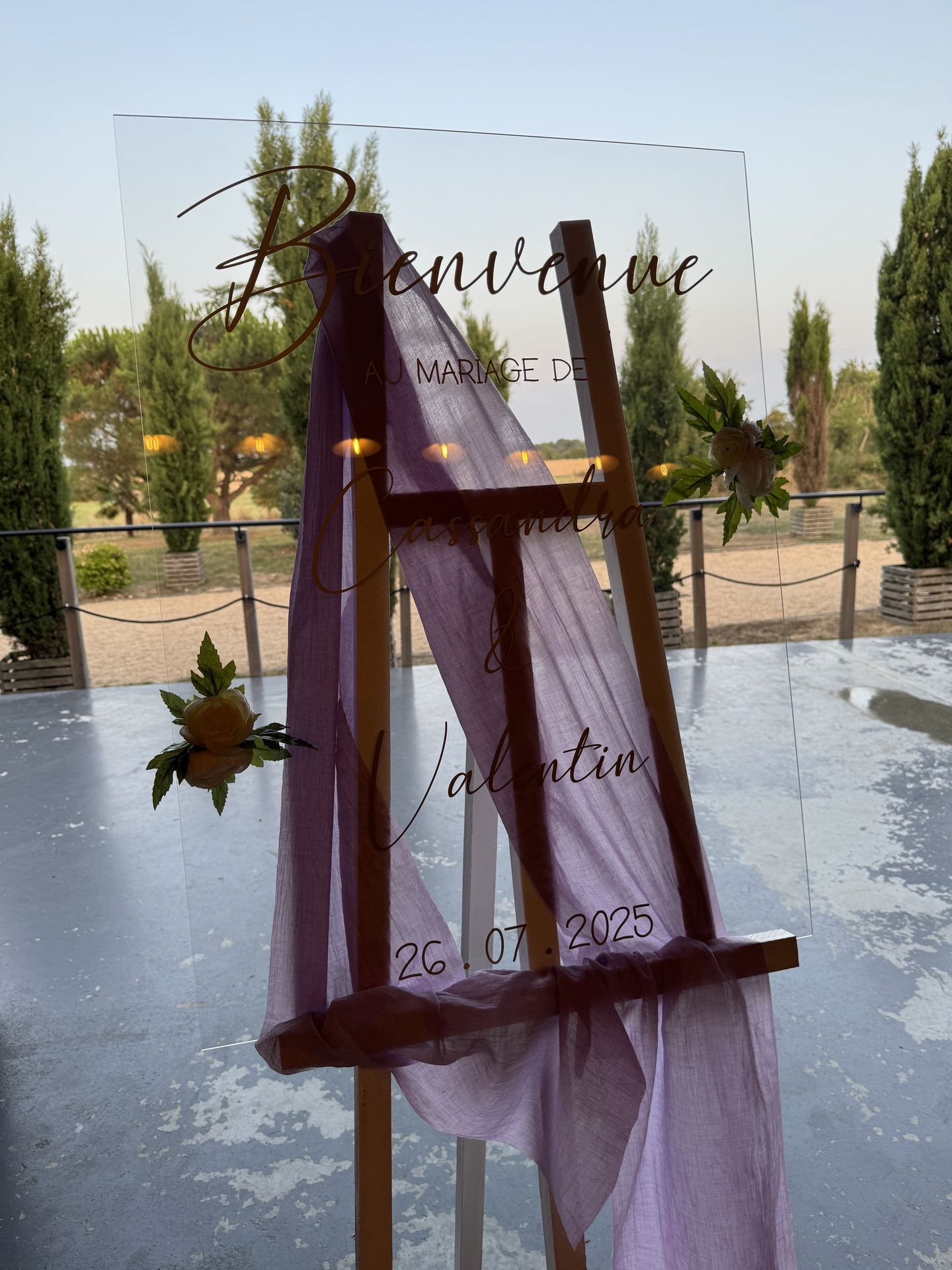 Mariage beaulieu sur Layon lilas panneau de bienvenue rose