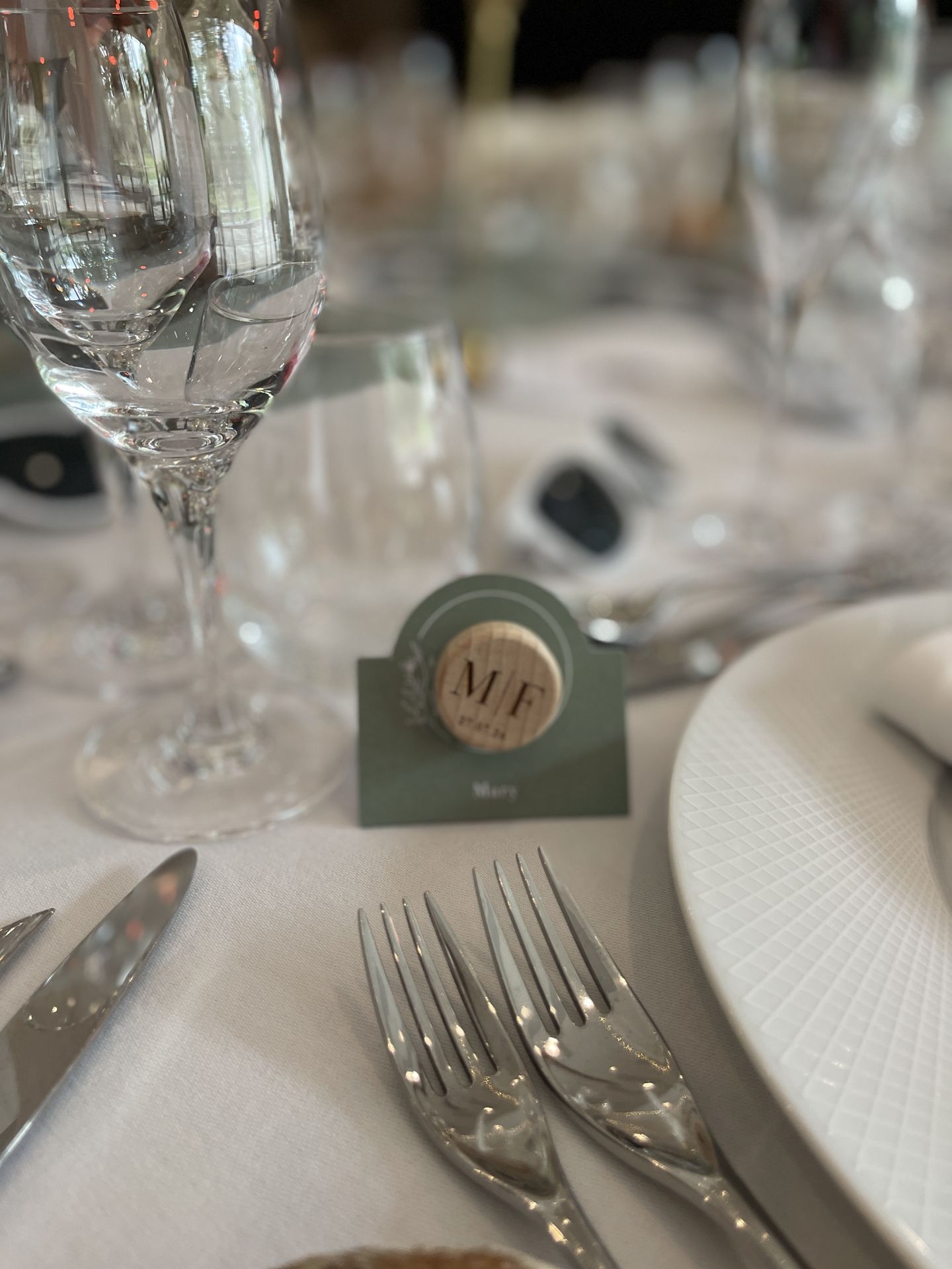 Mariage les Landebaudières cadeaux invités bouchon de vin vert sauge