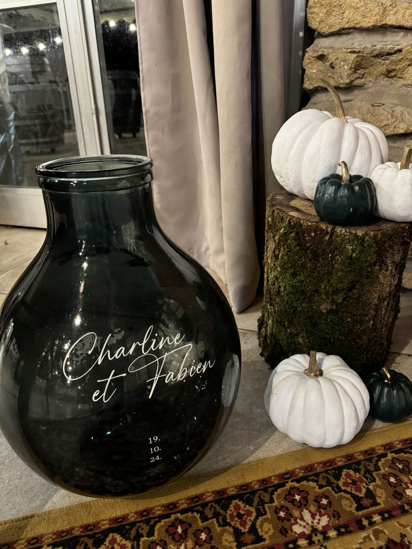 Mariage La Grange du Lay cagnotte dame-jeanne verte personnalisé citrouille