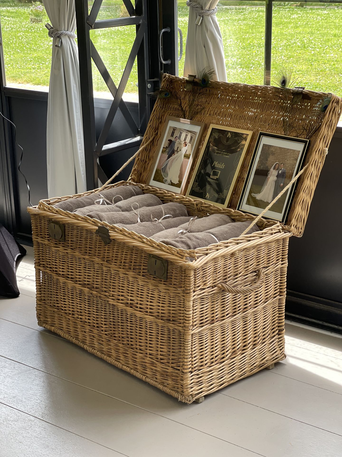 Mariage La Frogerie malle à plaids ancienne photo mariage