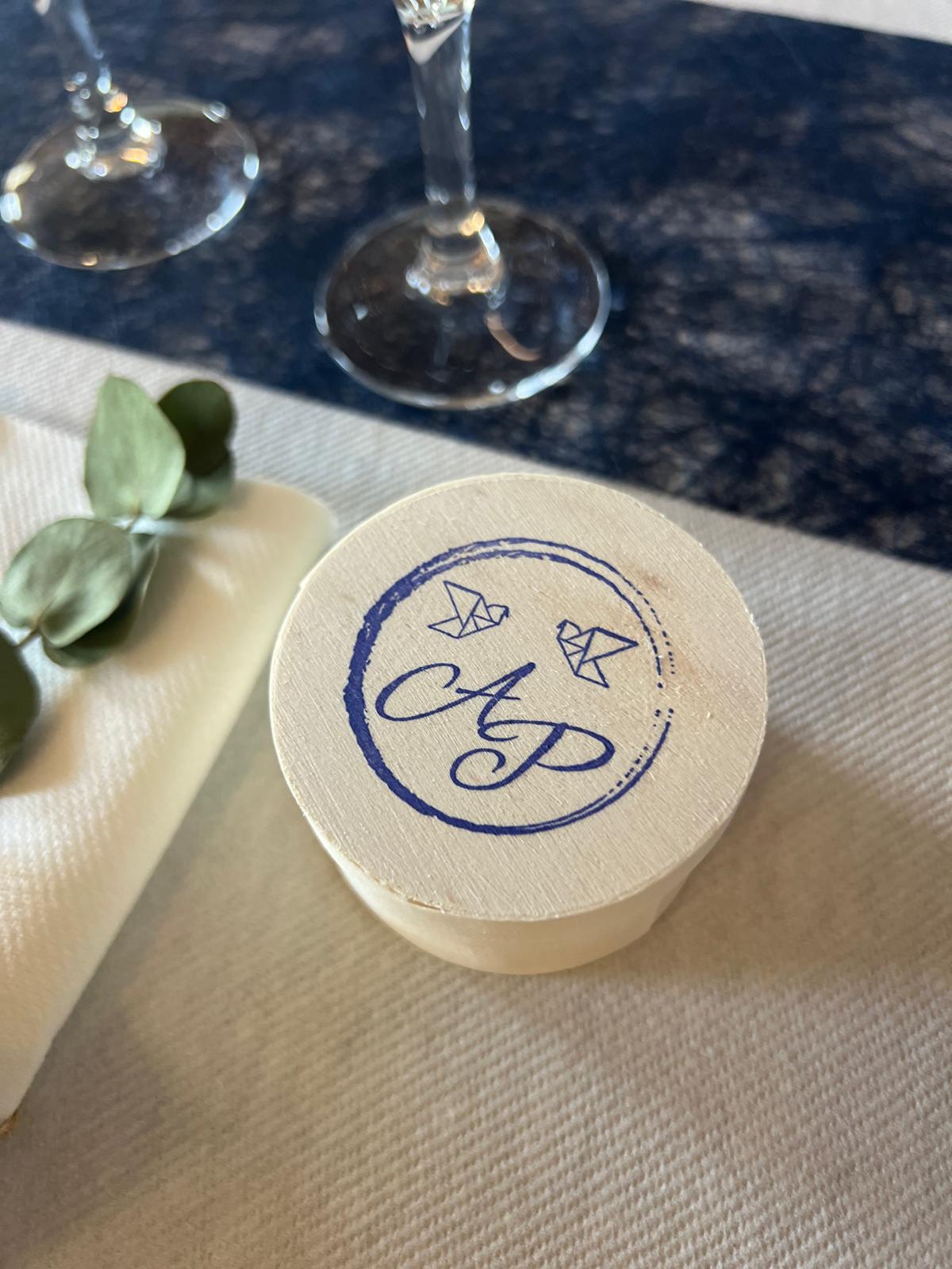 Mariage La Prairie pot en bois personnalisé