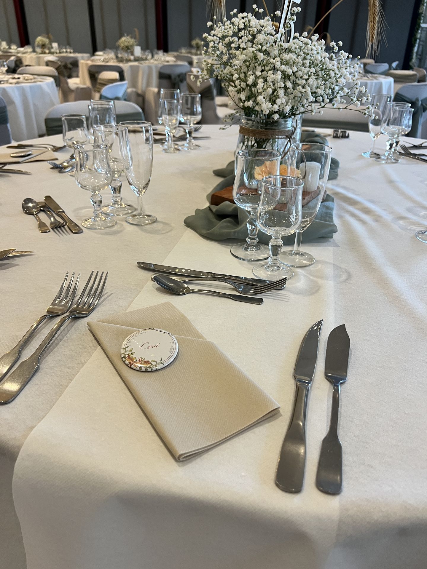 Mariage Espace Galerne serviette beige cadeaux invités miroir personnalisé