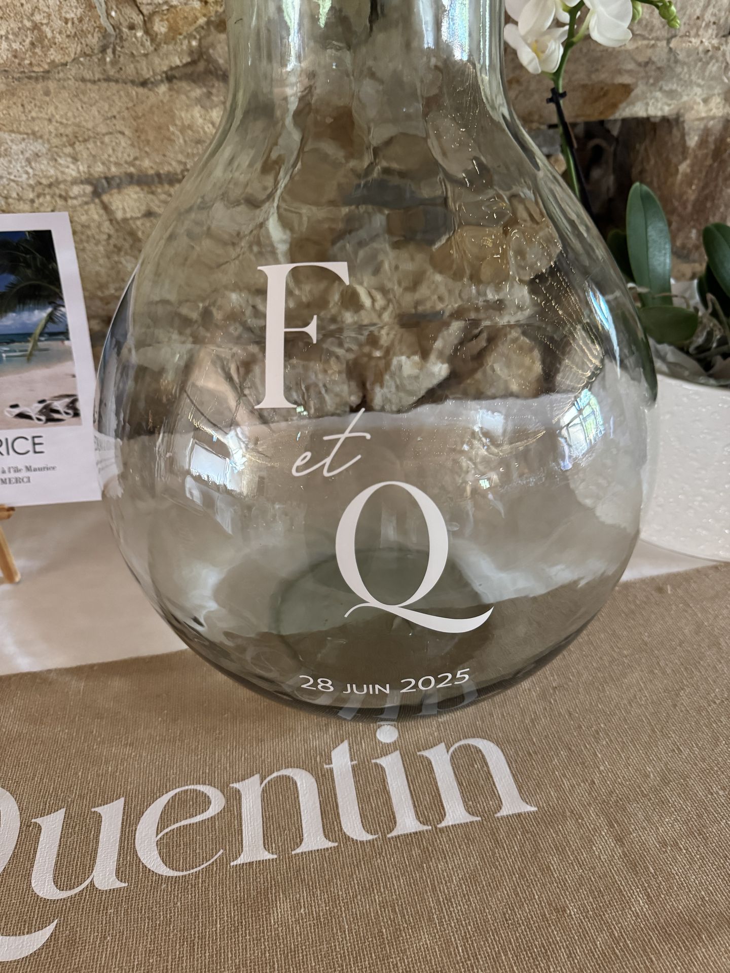 Mariage Domaine de Marin dame-jeanne personnalisé