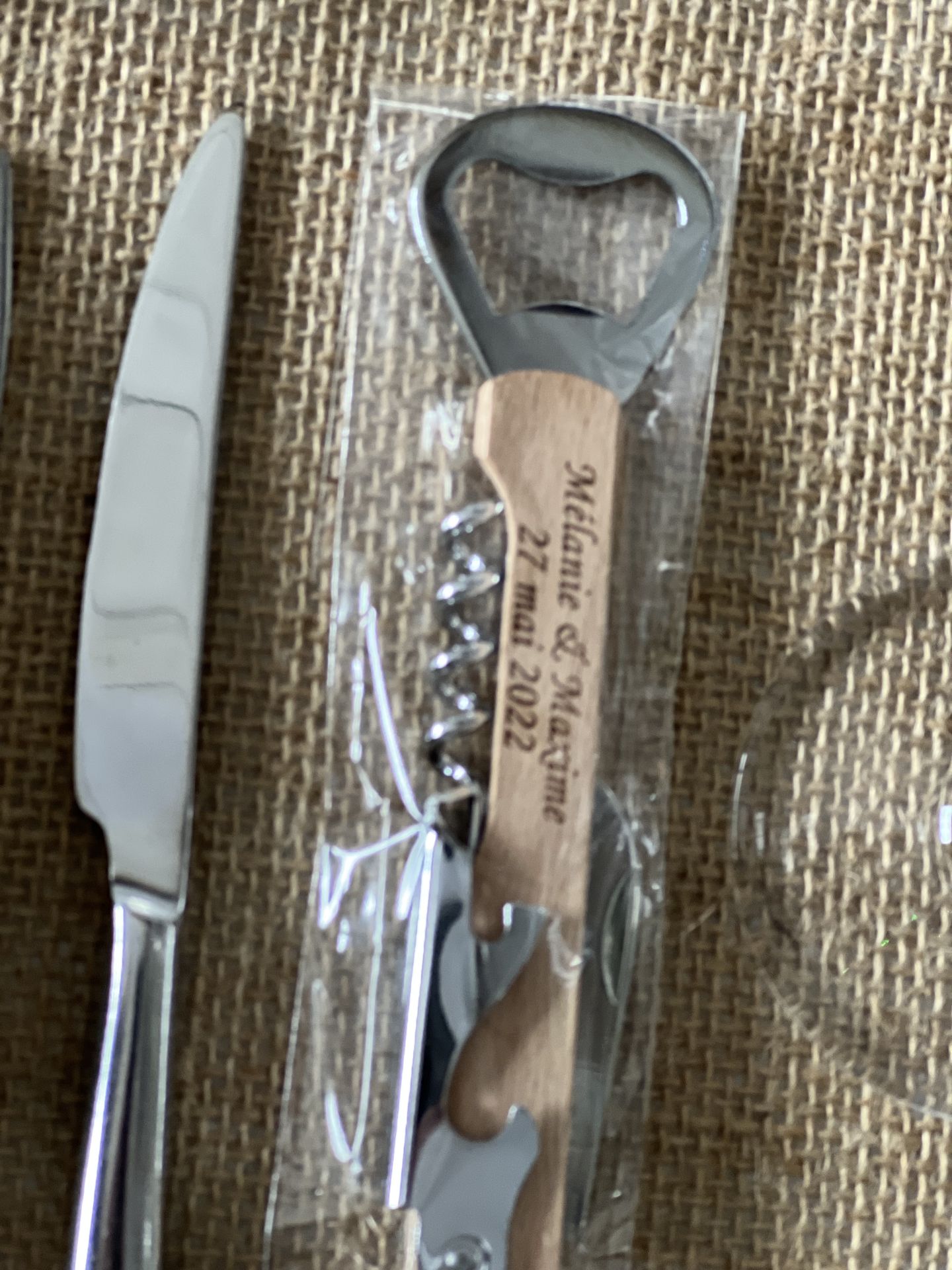 Mariage Salle du Grand Renard cadeaux invités tire bouchon en bois personnalisé