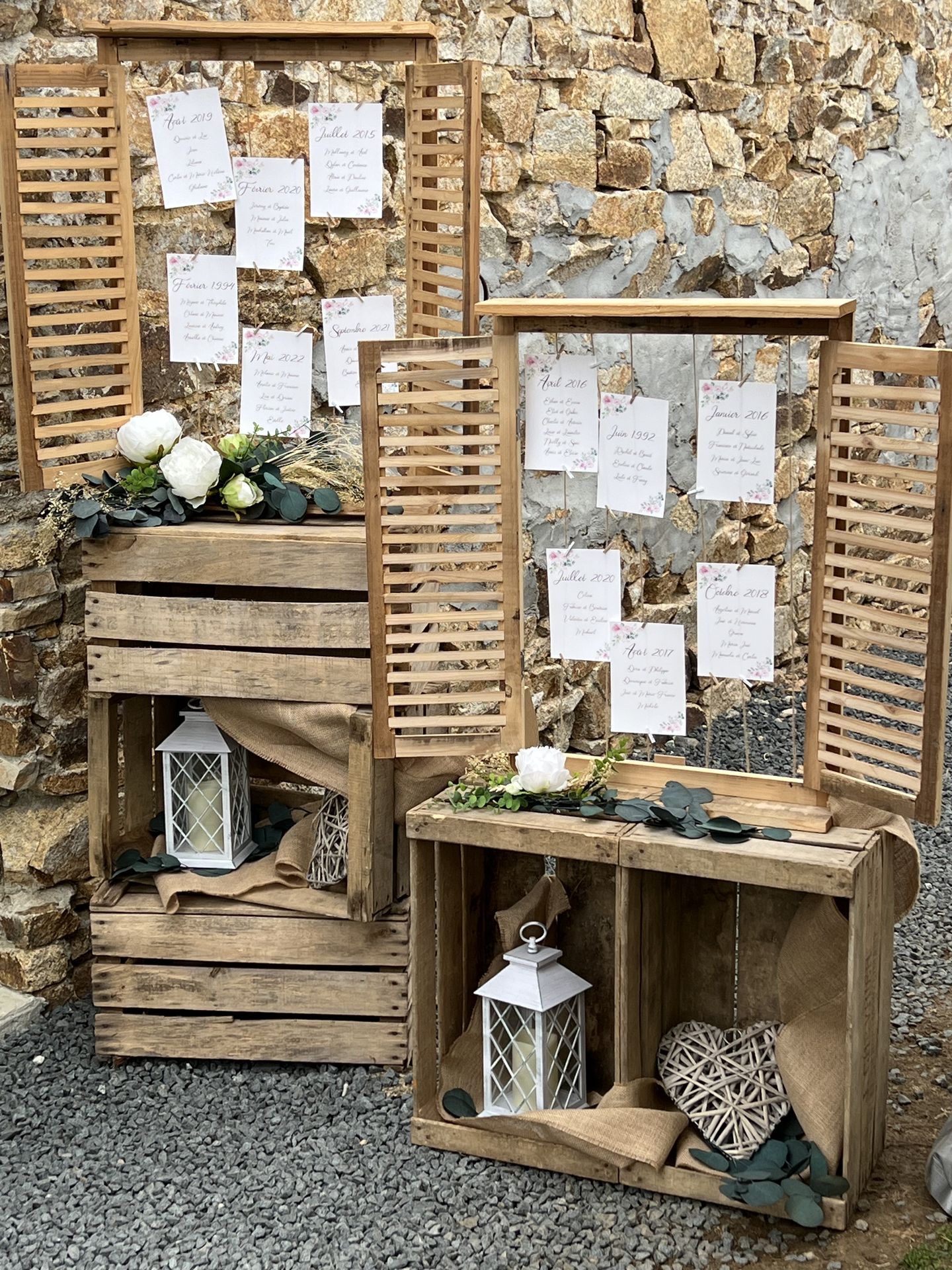 Mariage Salle du Grand Renard plan de table en bois caisse à pommes lanterne blanche