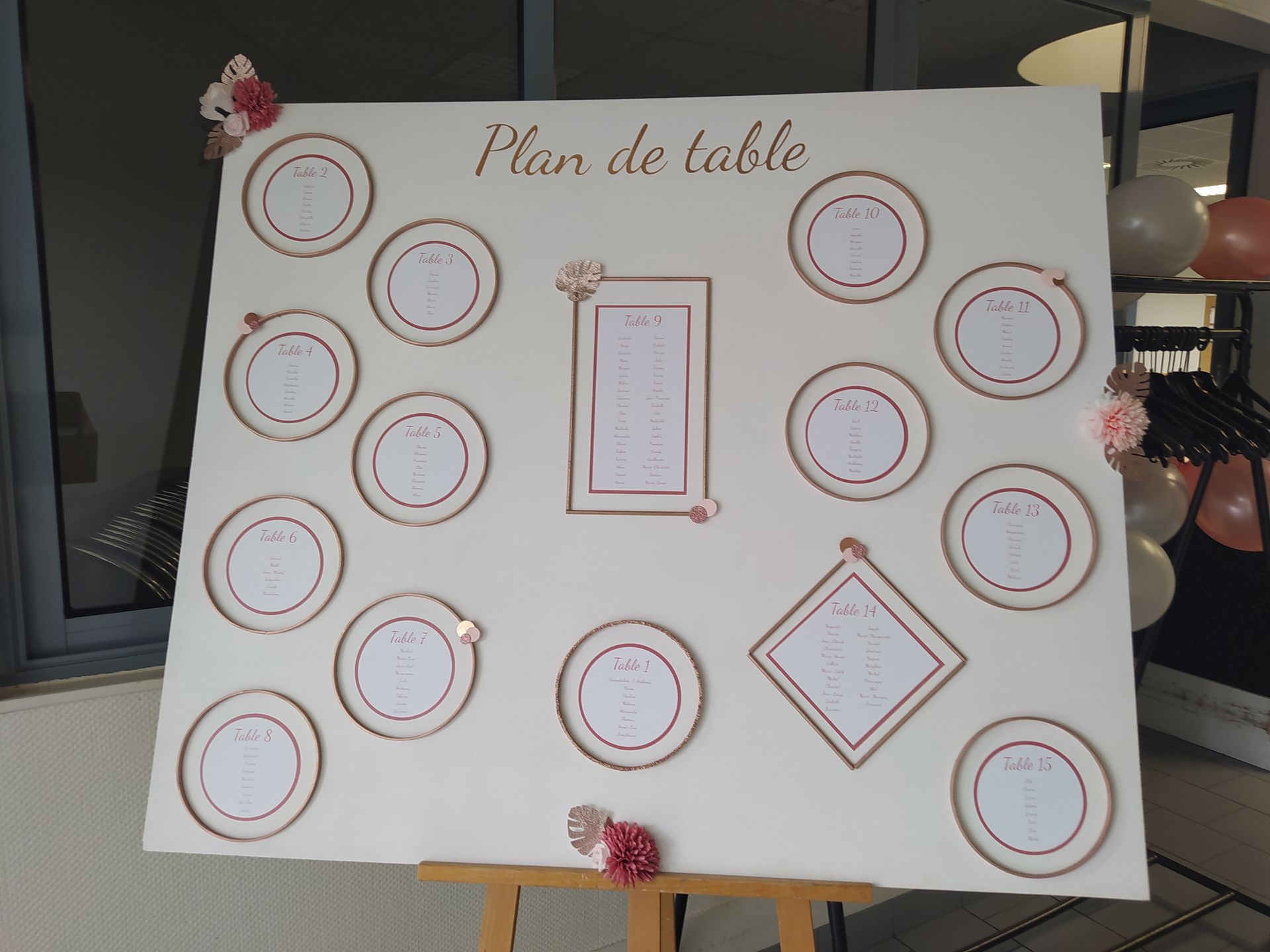 Mariage Salle des Fêtes plan de table doré blanche et rose