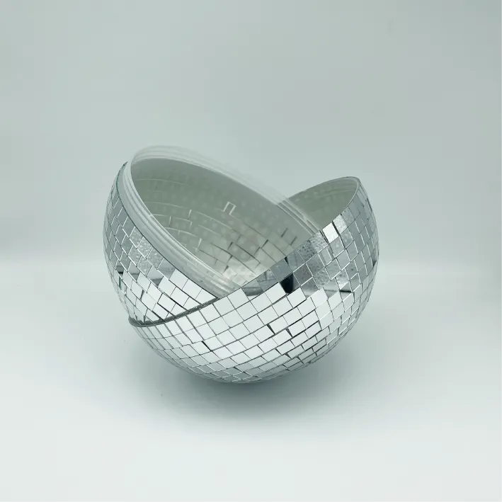 LOC 424 Boule à facettes 16 cm-2.webp