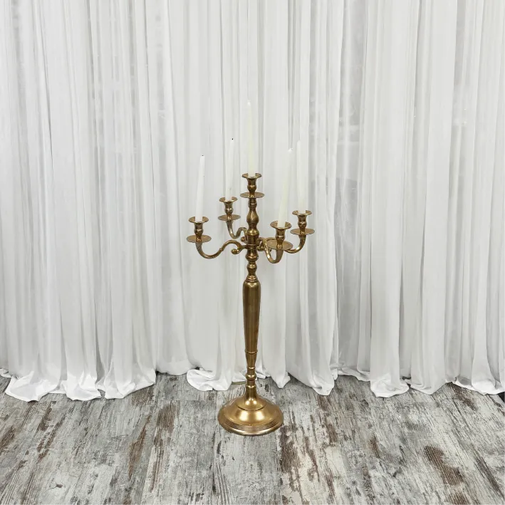 LOC 192 Chandelier 5 flambeaux doré.webp