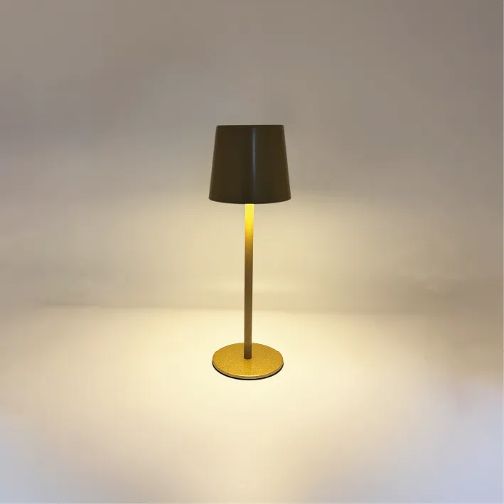 [LOC436] Lampe de table