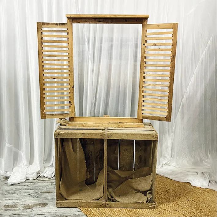 [LOC296] Fenêtre 2 caisses avec décors