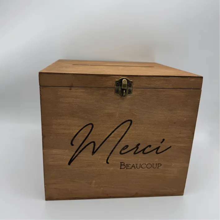 [LOC413-Marron] Boite carrée (Marron)