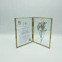 Cadre livre avec fleurs