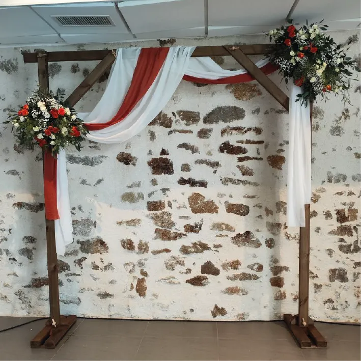 Décoration arche en bois